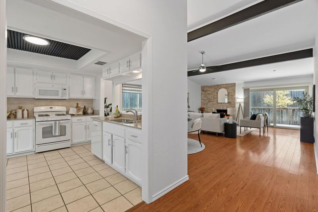 9419 Singing Quail DR, Austin, TX 78758