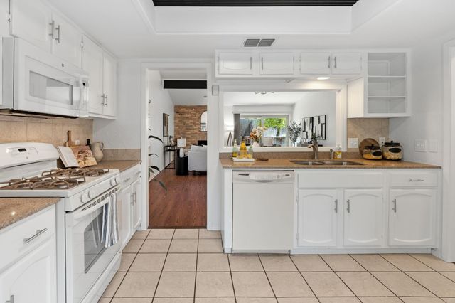 9419 Singing Quail DR, Austin, TX 78758
