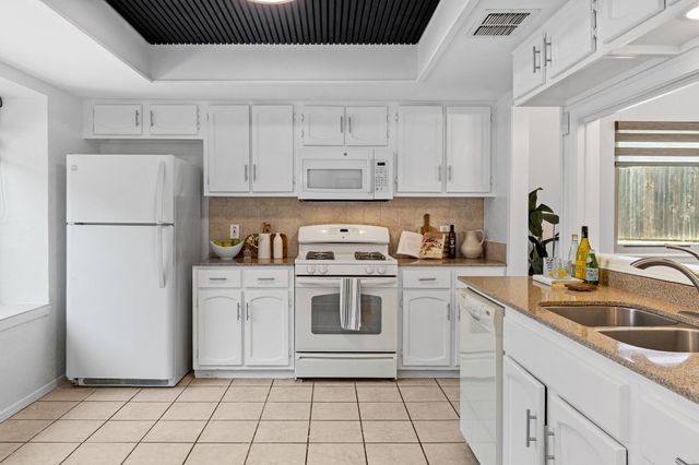 9419 Singing Quail DR, Austin, TX 78758
