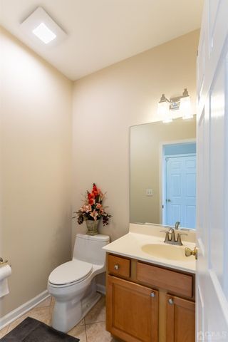 29 Vocisano Court, Piscataway, NJ 08854