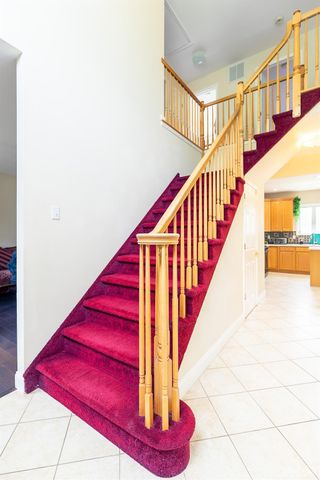 29 Vocisano Court, Piscataway, NJ 08854