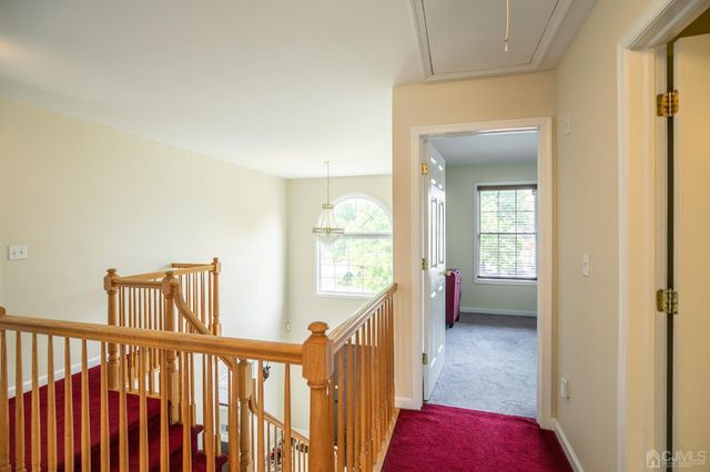29 Vocisano Court, Piscataway, NJ 08854