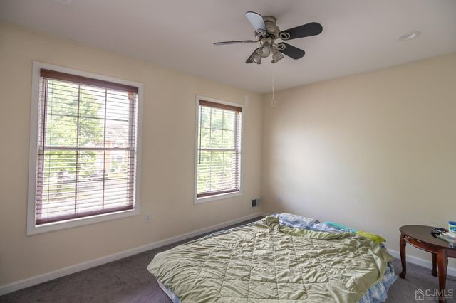 29 Vocisano Court, Piscataway, NJ 08854