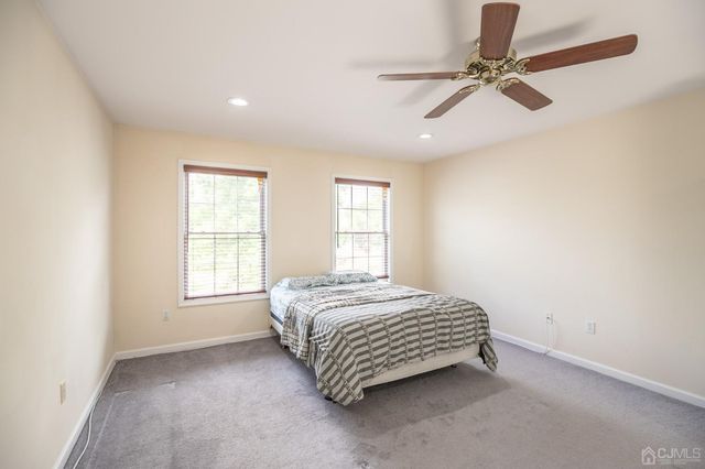 29 Vocisano Court, Piscataway, NJ 08854