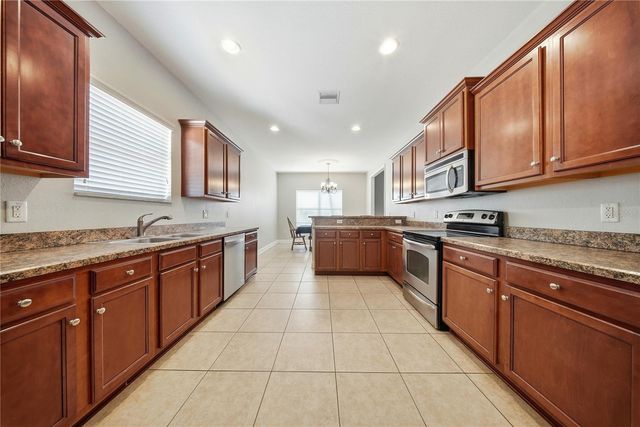 11101 IRISH MOSS AVENUE, Riverview, FL 33569