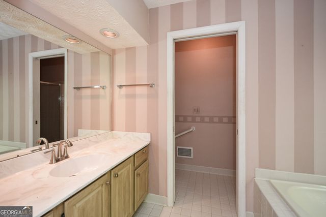 2261 Byron Court SW, Marietta, GA 30064