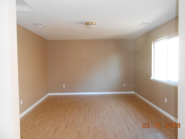 1773 Erwin Lane, Yokuts Valley, CA 93675