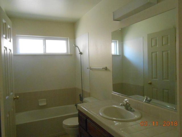 1773 Erwin Lane, Yokuts Valley, CA 93675