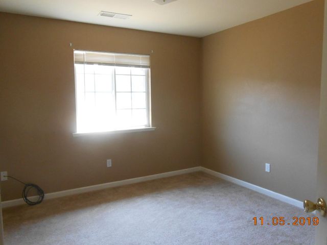 1773 Erwin Lane, Yokuts Valley, CA 93675