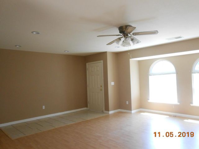 1773 Erwin Lane, Yokuts Valley, CA 93675