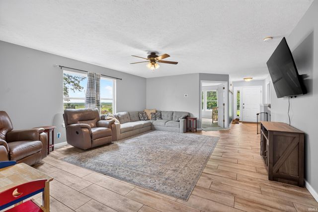 10991 S State Rd 43, Brookston, IN 47923