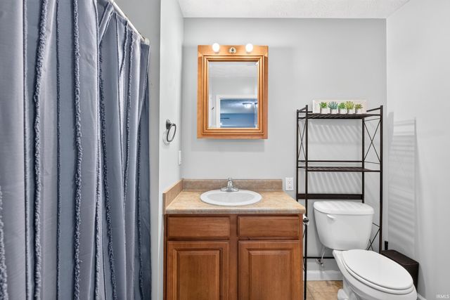 10991 S State Rd 43, Brookston, IN 47923