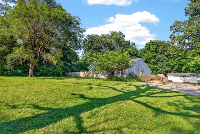 10991 S State Rd 43, Brookston, IN 47923