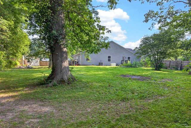 10991 S State Rd 43, Brookston, IN 47923