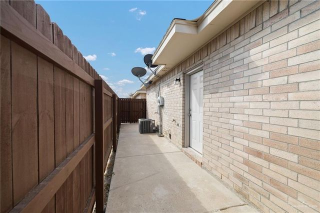 1214 Cornerstone Loop, Rio Grande City, TX 78582