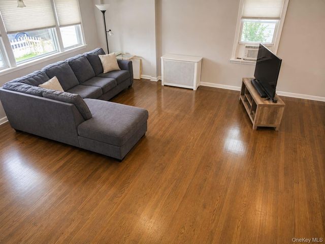 485 5th Avenue, Cedarhurst, NY 11516