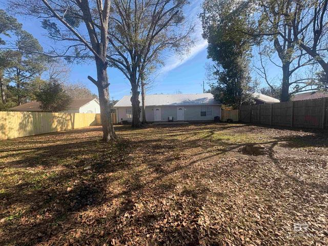 109 & 111 N Beech Street A & B, Foley, AL 36535