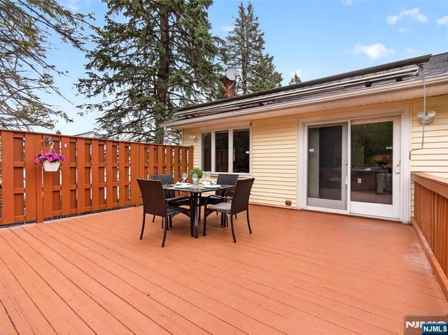307 E Crescent Avenue, Ramsey, NJ 07446