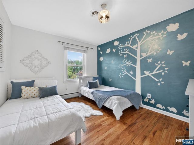 307 E Crescent Avenue, Ramsey, NJ 07446