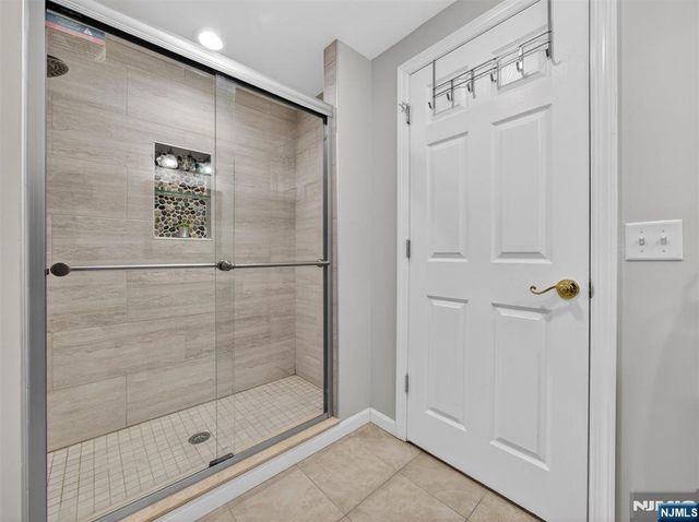 307 E Crescent Avenue, Ramsey, NJ 07446