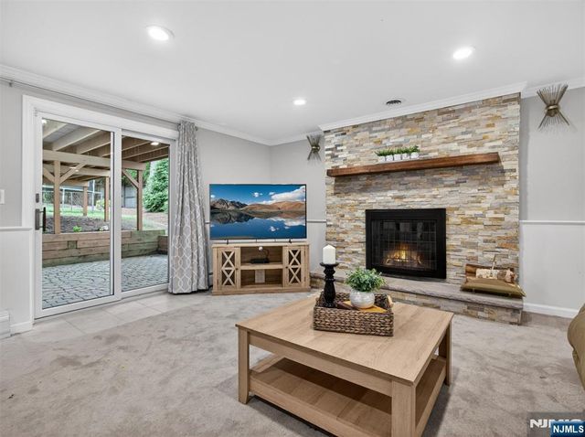 307 E Crescent Avenue, Ramsey, NJ 07446