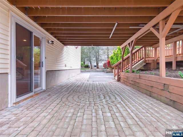 307 E Crescent Avenue, Ramsey, NJ 07446