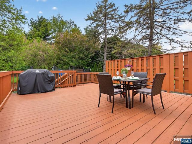 307 E Crescent Avenue, Ramsey, NJ 07446