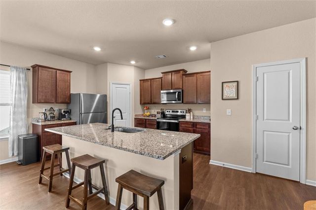 302 Augusta Woods Drive, Villa Rica, GA 30180
