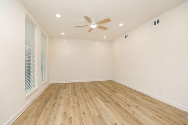 1115 Augusta Drive A2, Houston, TX 77057