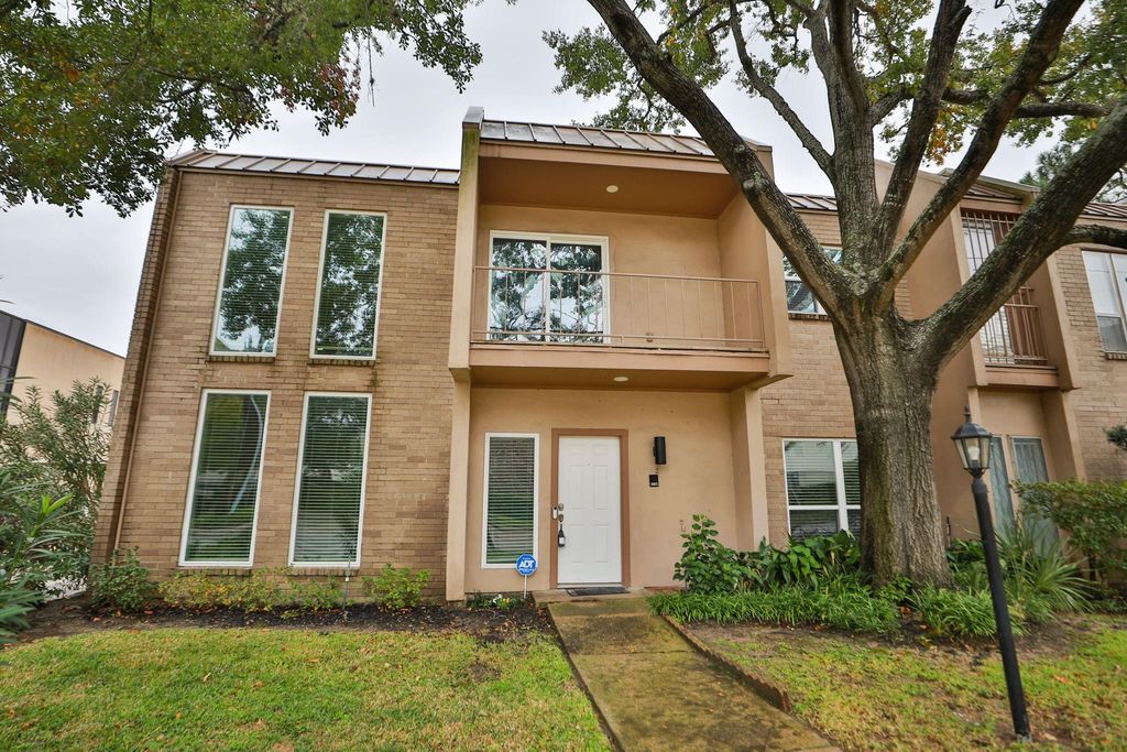 1115 Augusta Drive A2, Houston, TX 77057