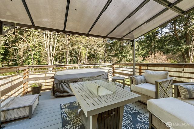 809 148th Street Ct E, Tacoma, WA 98445