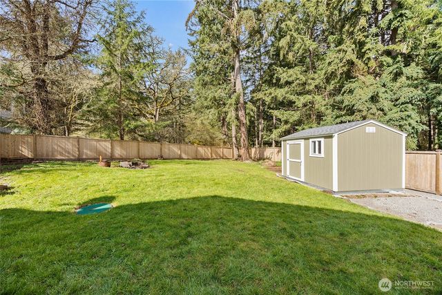 809 148th Street Ct E, Tacoma, WA 98445