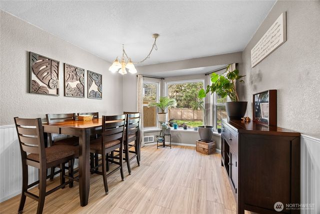 809 148th Street Ct E, Tacoma, WA 98445