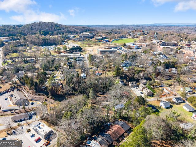 86 Pine Street, Dahlonega, GA 30533
