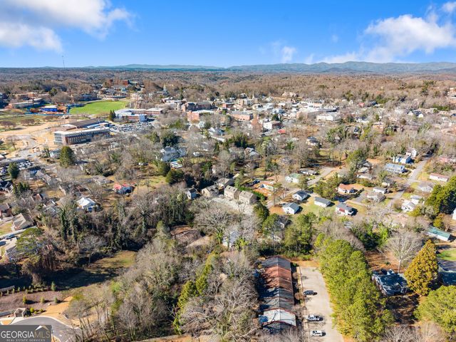 86 Pine Street, Dahlonega, GA 30533