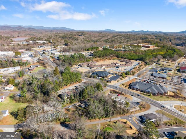 86 Pine Street, Dahlonega, GA 30533