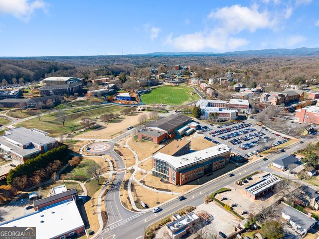 86 Pine Street, Dahlonega, GA 30533