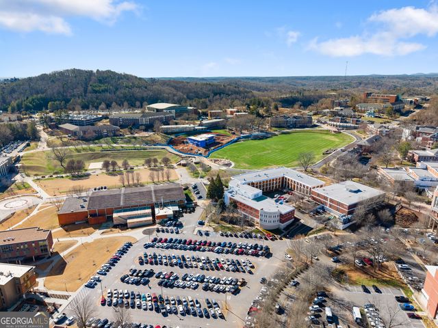 86 Pine Street, Dahlonega, GA 30533