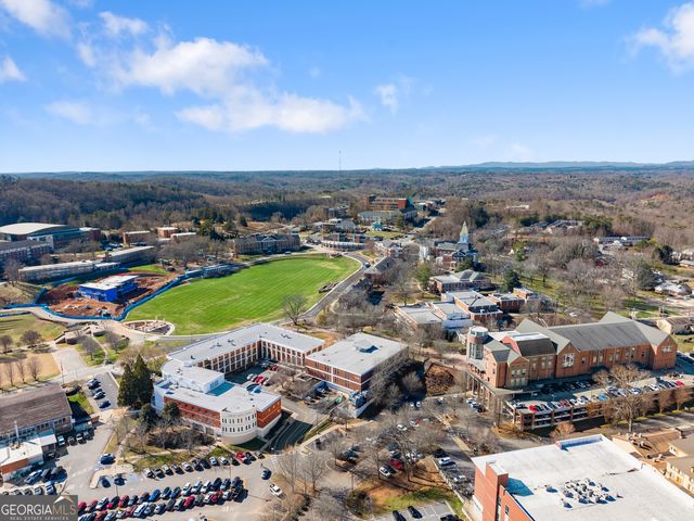 86 Pine Street, Dahlonega, GA 30533