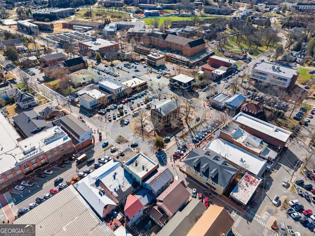 86 Pine Street, Dahlonega, GA 30533