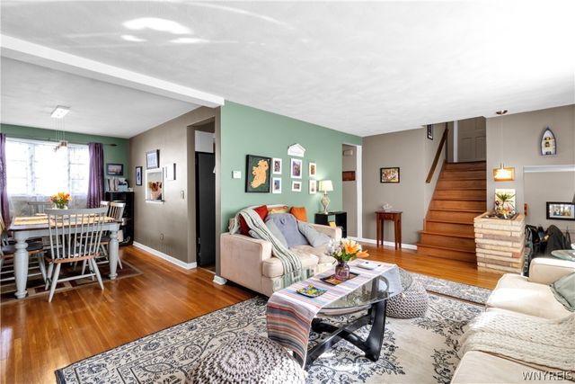 25 Woodmar Terrace, West Seneca, NY 14224