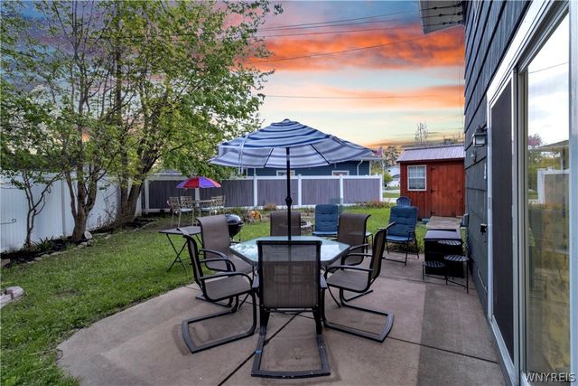 25 Woodmar Terrace, West Seneca, NY 14224