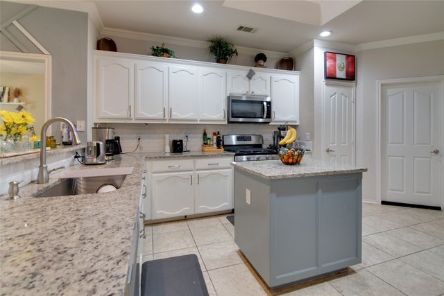 3833 Wellsburg Way, Fort Worth, TX 76244