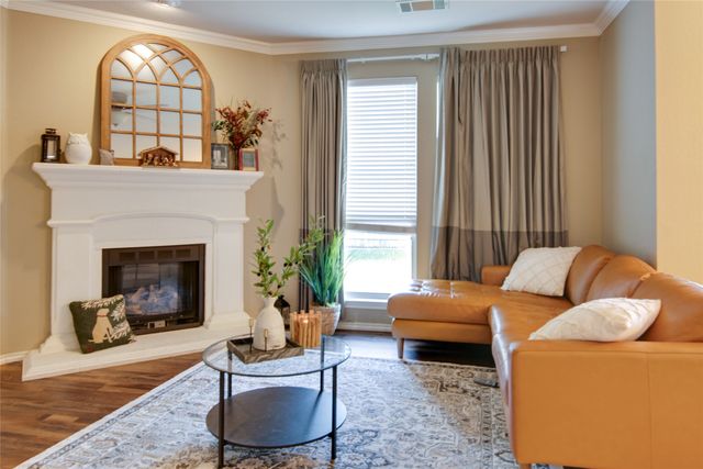 3833 Wellsburg Way, Fort Worth, TX 76244