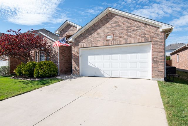 3833 Wellsburg Way, Fort Worth, TX 76244