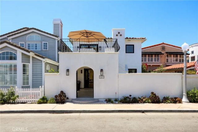 209 Via Koron, Newport Beach, CA 92663