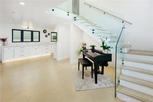 209 Via Koron, Newport Beach, CA 92663