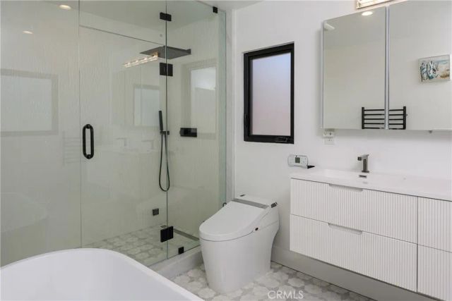 209 Via Koron, Newport Beach, CA 92663