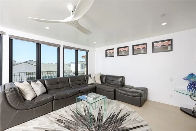 209 Via Koron, Newport Beach, CA 92663