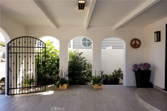 209 Via Koron, Newport Beach, CA 92663